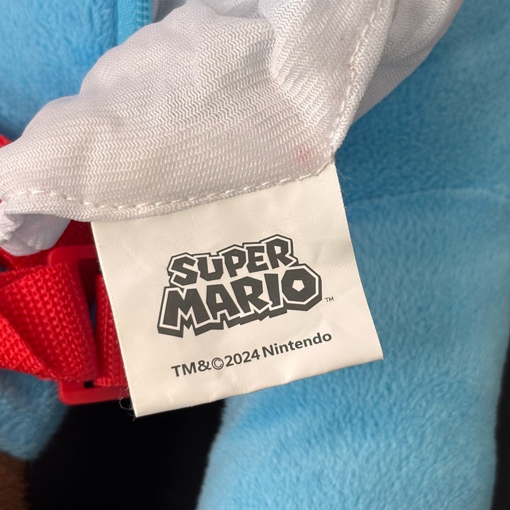 Super Mario Bros. Mario 18" Plush Backpack Nintendo Official Product - Picture 3 of 6